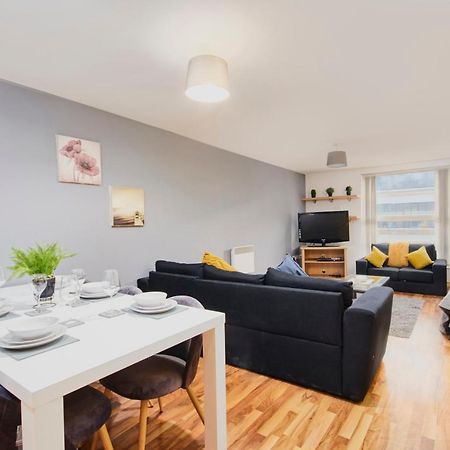 Stylish Manchester Gem - Sleeps 10! المظهر الخارجي الصورة