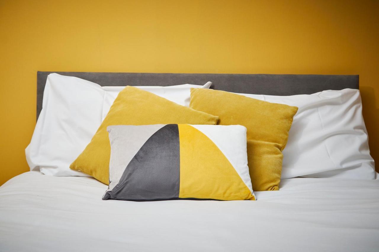 Stylish Manchester Gem - Sleeps 10! المظهر الخارجي الصورة