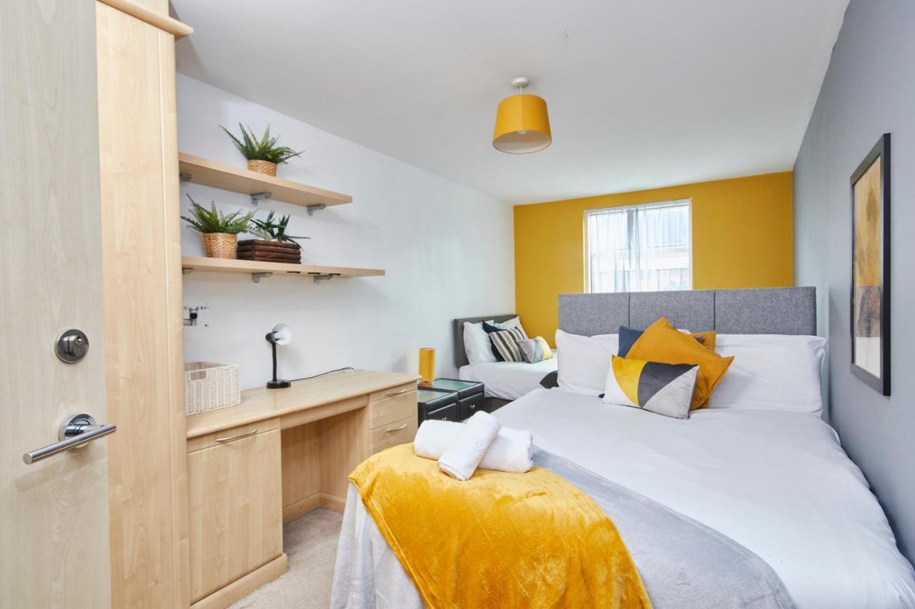 Stylish Manchester Gem - Sleeps 10! المظهر الخارجي الصورة