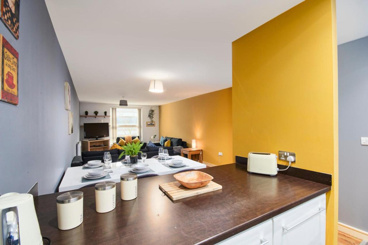 Stylish Manchester Gem - Sleeps 10! المظهر الخارجي الصورة
