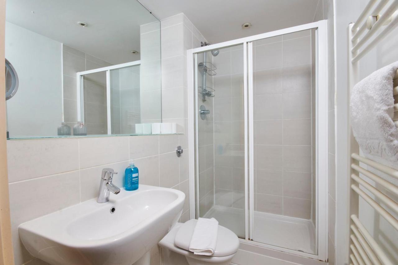 Stylish Manchester Gem - Sleeps 10! المظهر الخارجي الصورة